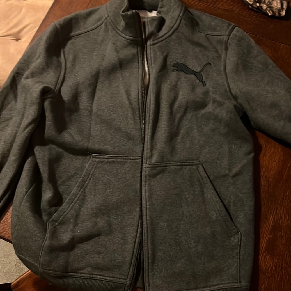 Puma sweater gently worn